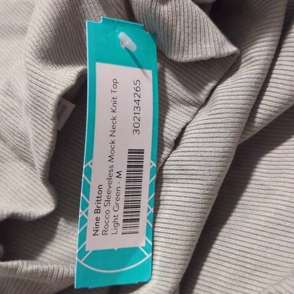 Nine Britton Rocco Mock Neck Knit Top- M - Picture 3 of 3